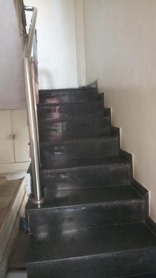 Sai Vasant Vihar Hotell Shirdi Exteriör bild
